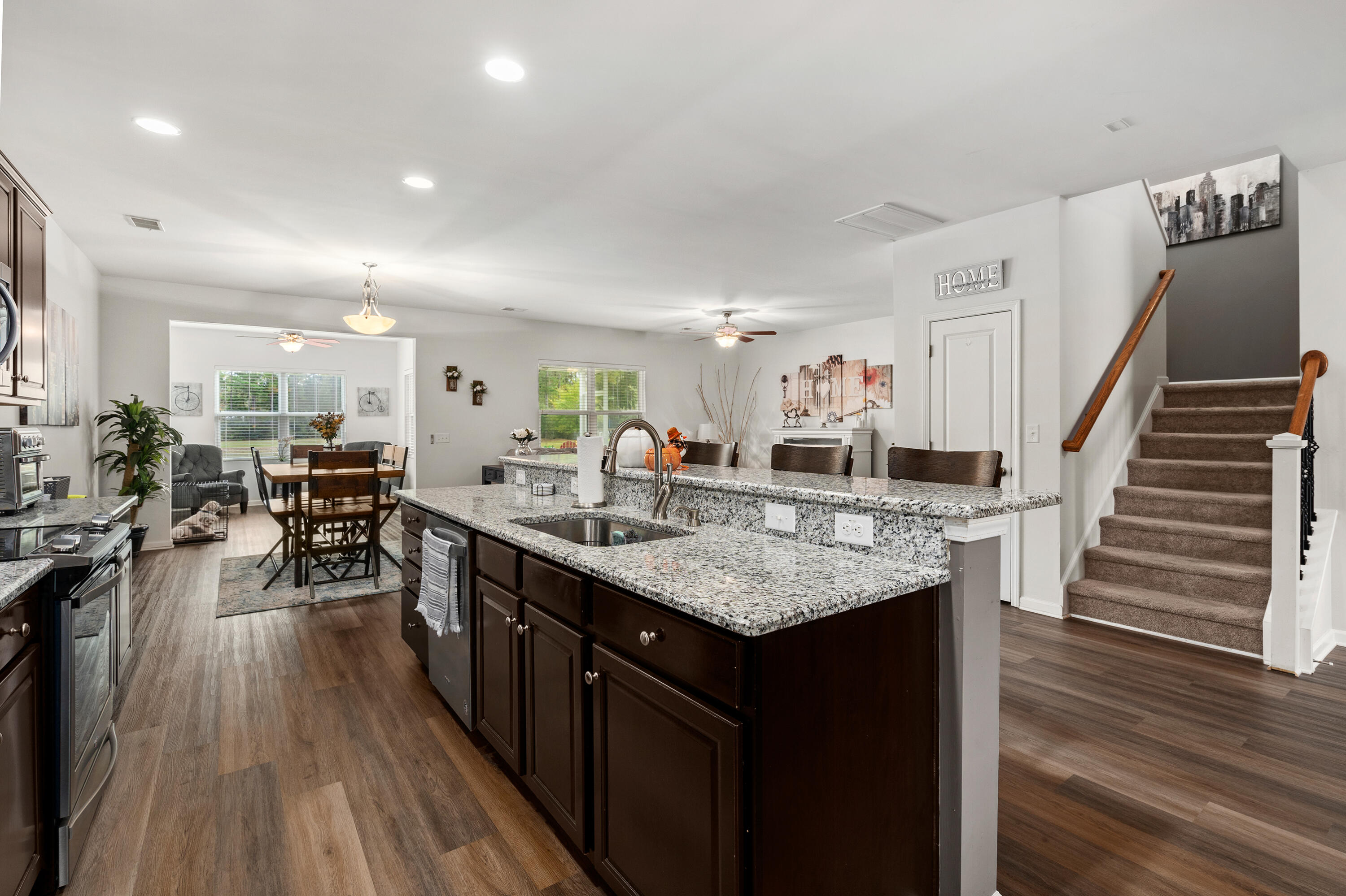 245 Decatur Drive Summerville, SC 29486 - Photo 10 of 40 10