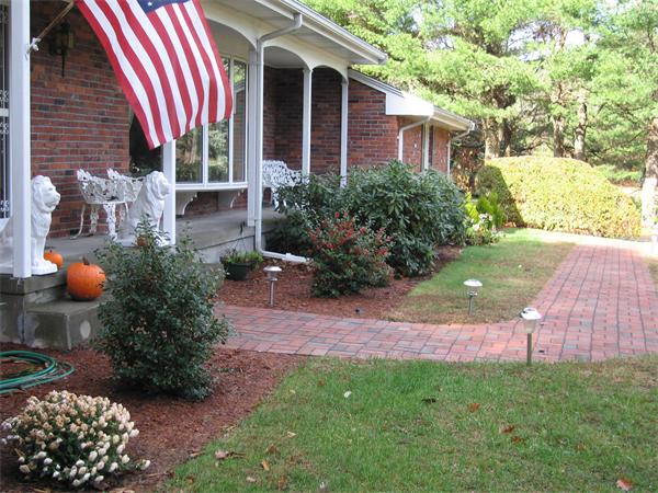 58 Parmenter Road Hudson, MA 01749 - Photo 3 of 17 Gallery Image 3