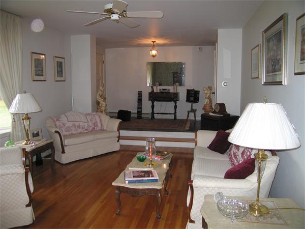 58 Parmenter Road Hudson, MA 01749 - Photo 6 of 17 Gallery Image 6