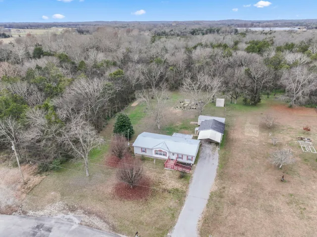 $250,000 | 112 North Fork Drive, Chapel Hill, TN 37034