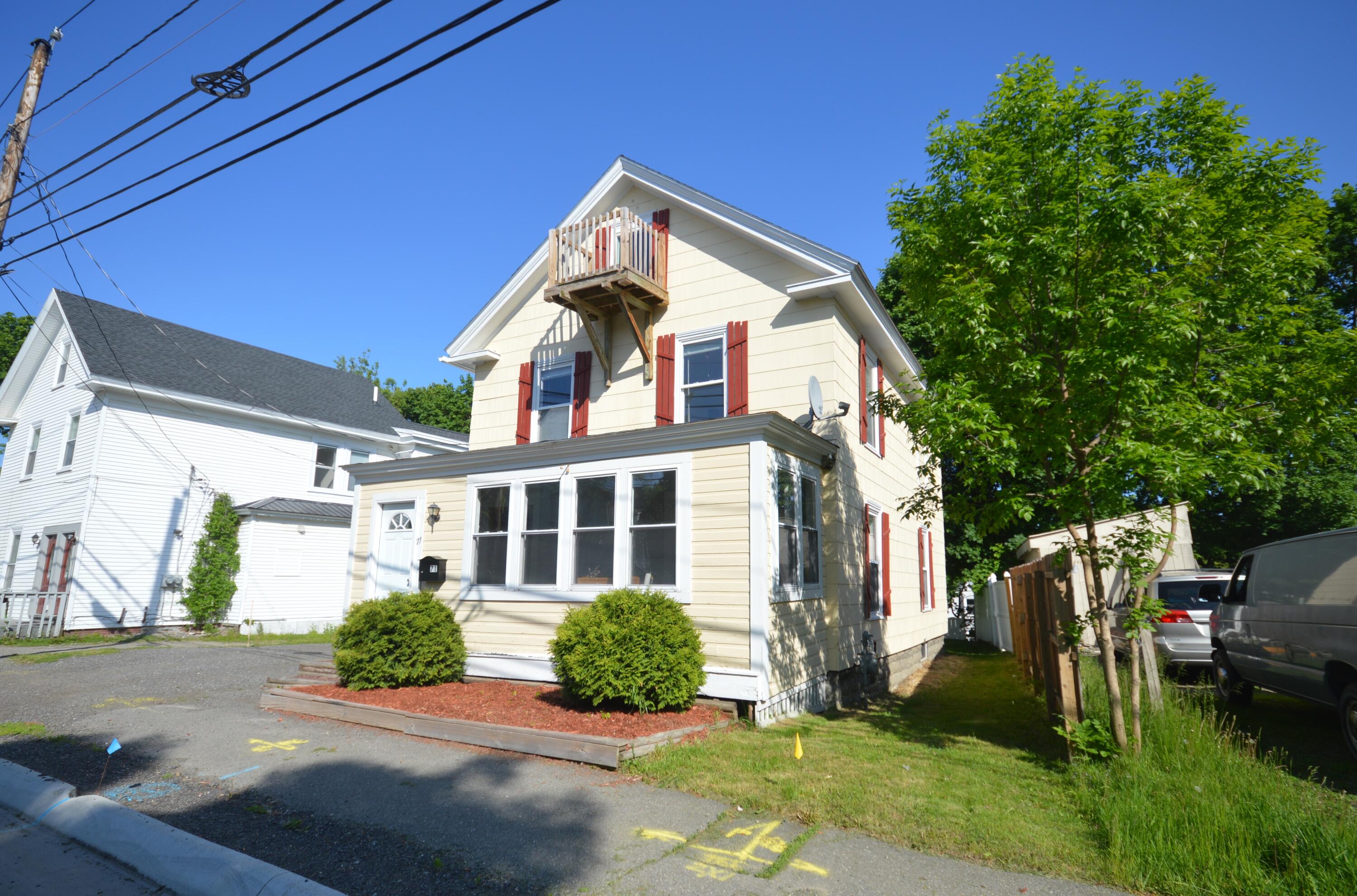 71 Division Street Bangor, ME 04401 - Photo 2 of 36 DSC_0003
