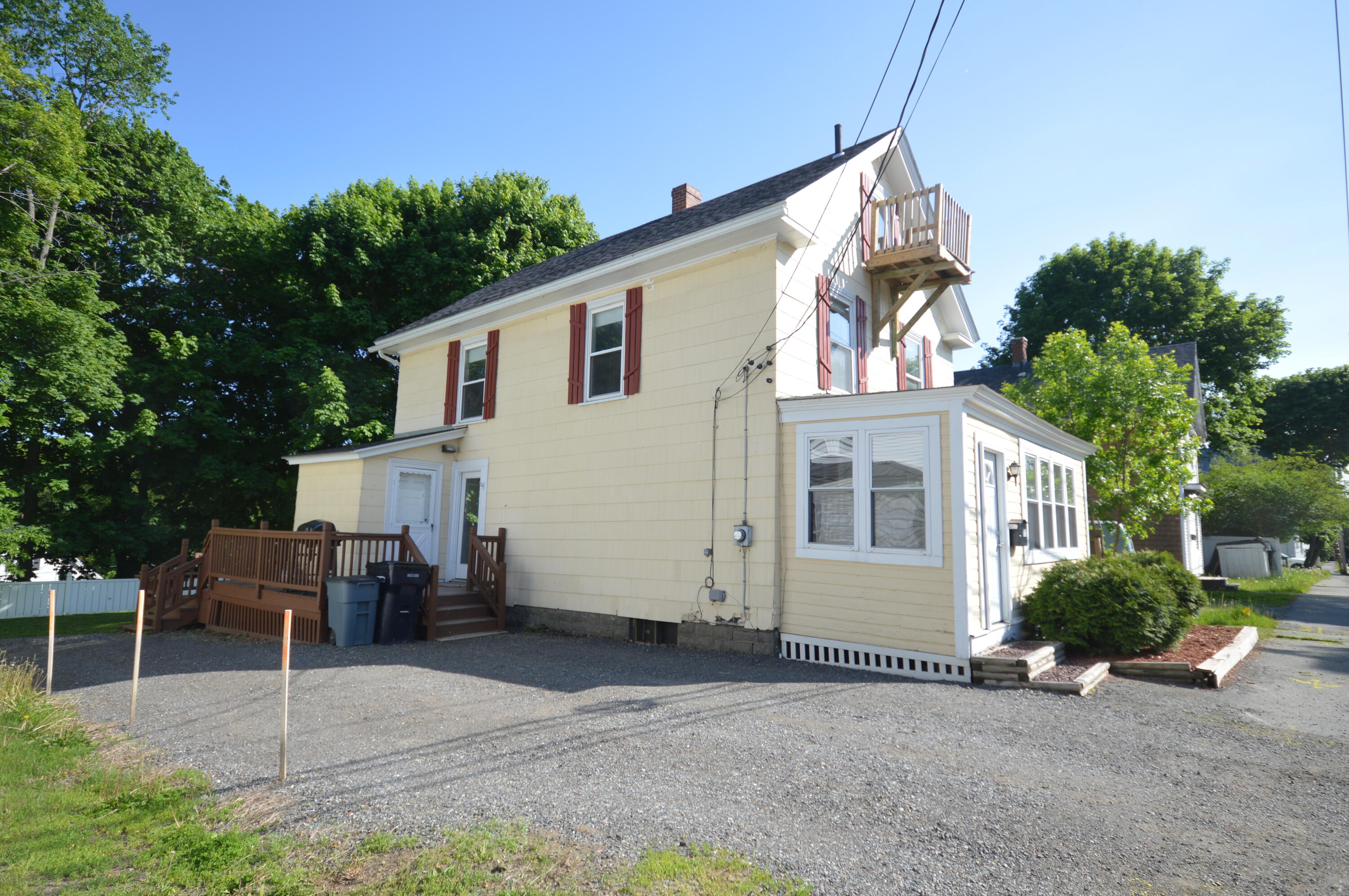 71 Division Street Bangor, ME 04401 - Photo 3 of 36 DSC_0005