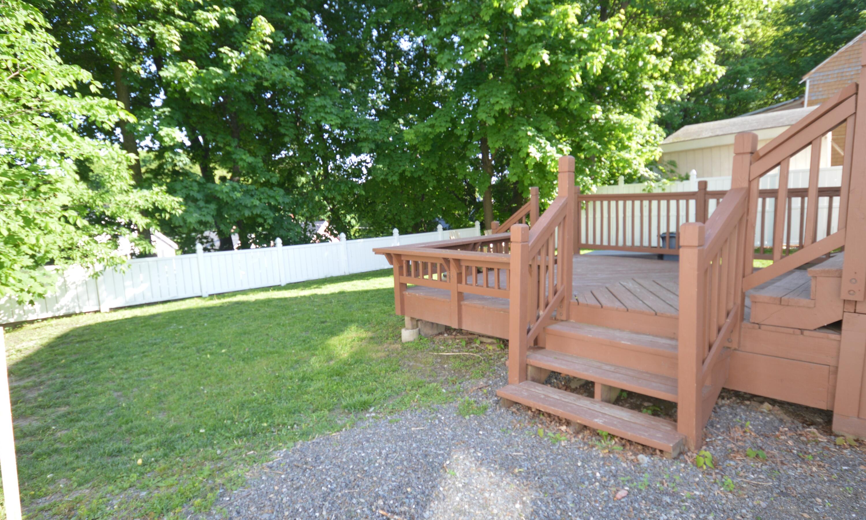 71 Division Street Bangor, ME 04401 - Photo 4 of 36 DSC_0006