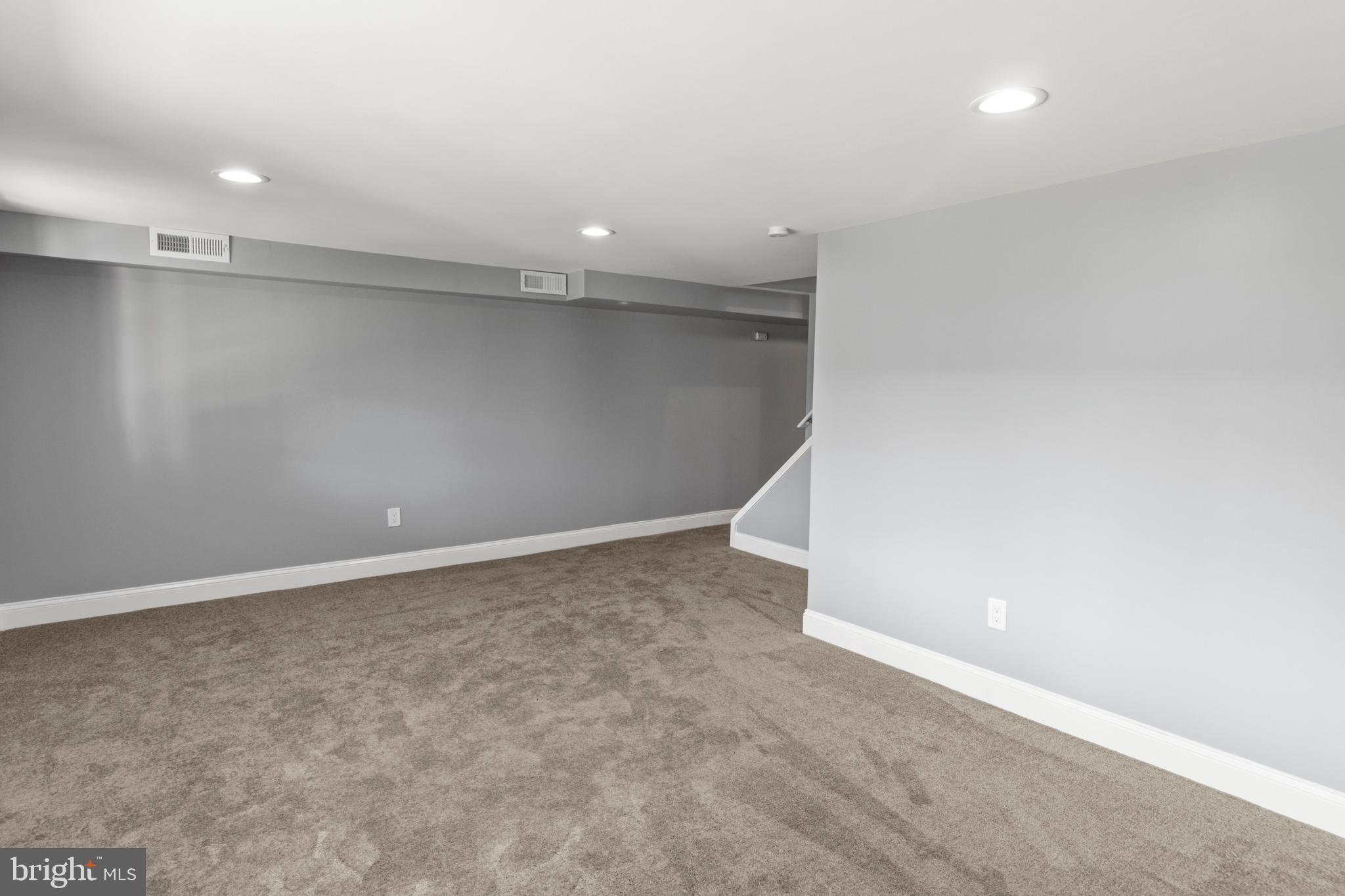 12822 Medford Road Philadelphia, PA 19154 - Photo 13 of 31