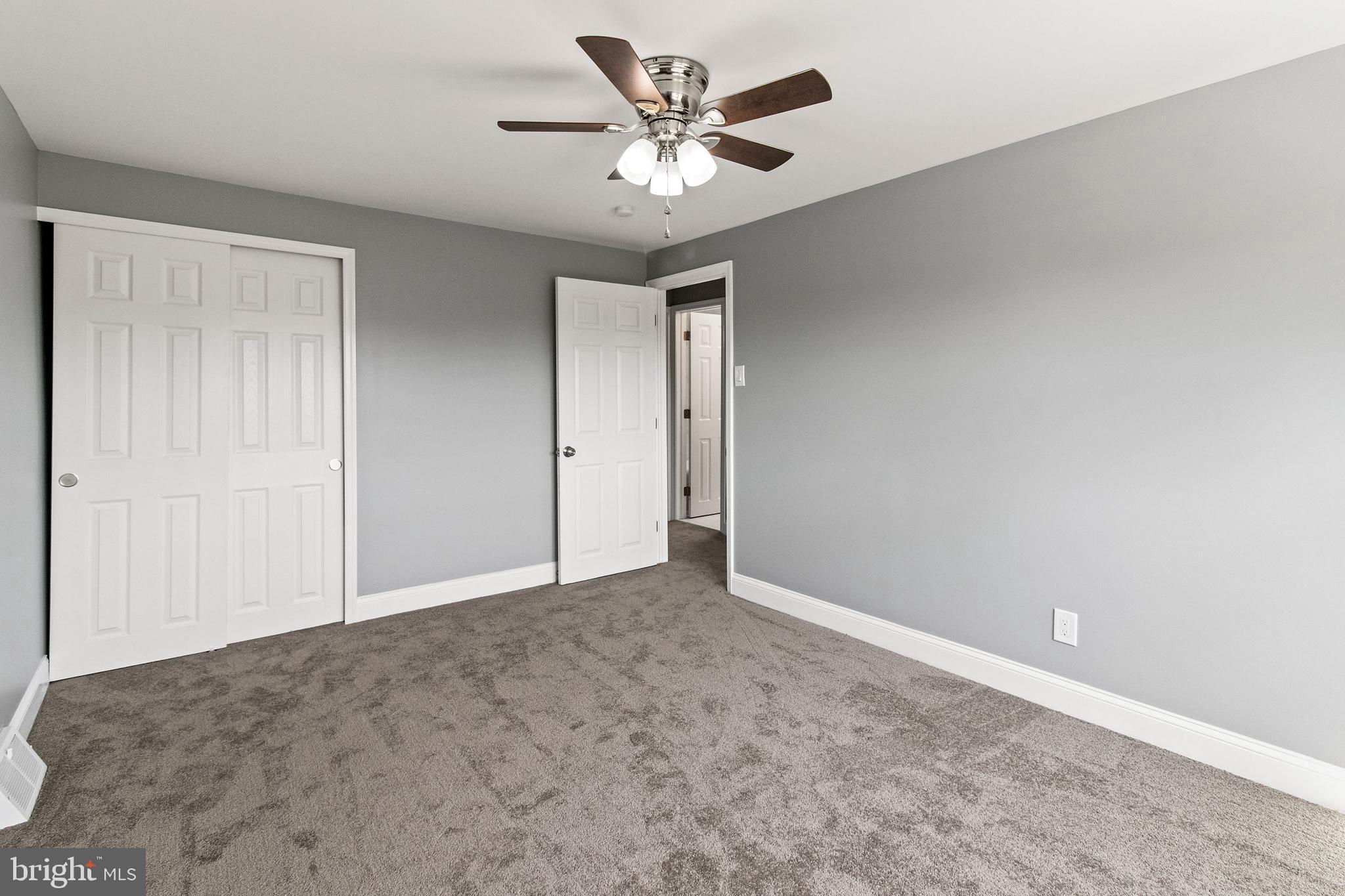 12822 Medford Road Philadelphia, PA 19154 - Photo 24 of 31