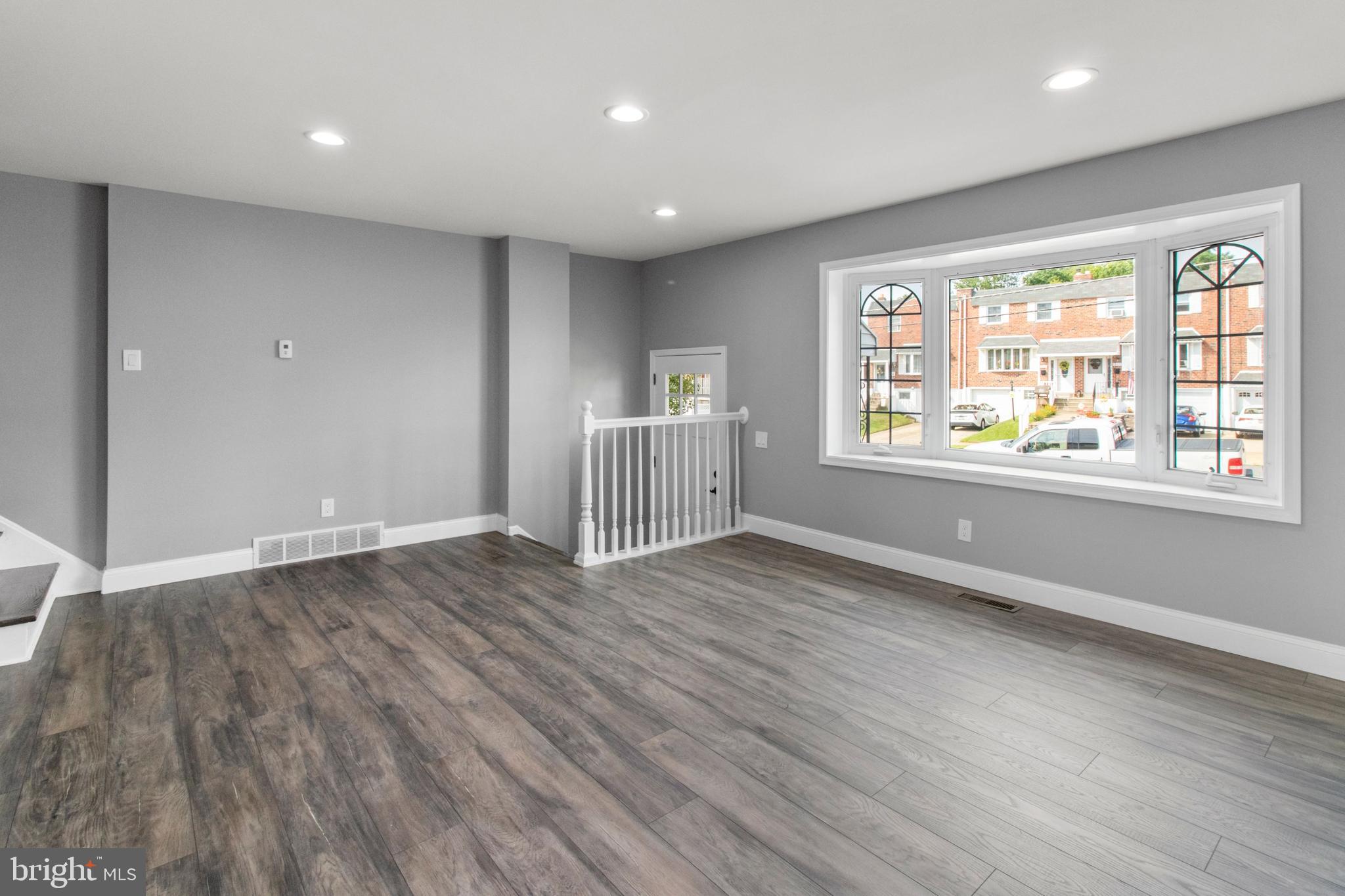 12822 Medford Road Philadelphia, PA 19154 - Photo 4 of 31
