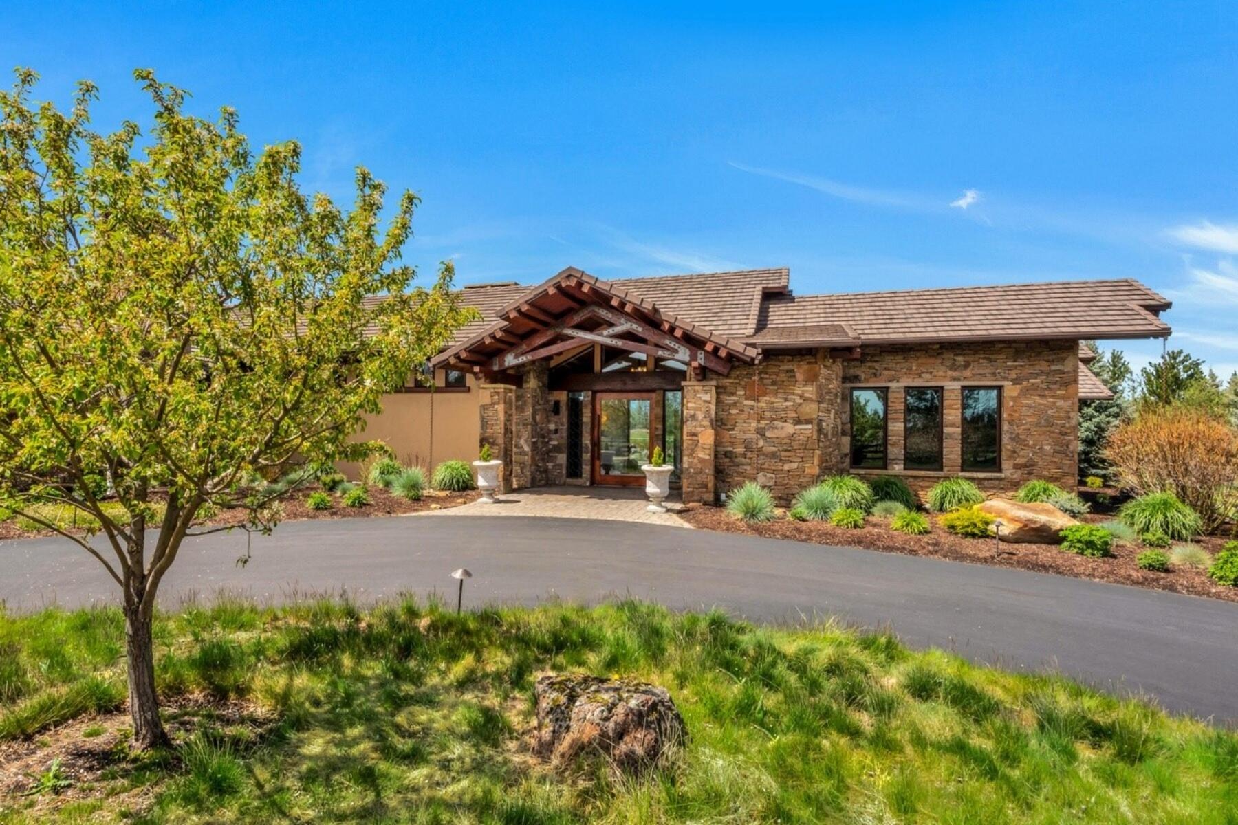 64435 Rock Springs Road Bend, OR 97703 - Photo 3 of 47 batch_3