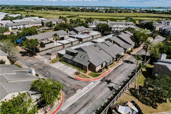 $259,900 | 39 Rock Creek Drive, Unit 39, Corpus Christi, TX 78412