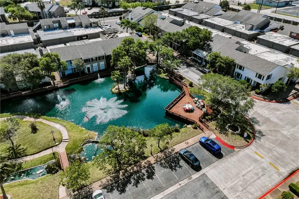 $259,900 | 39 Rock Creek Drive, Unit 39, Corpus Christi, TX 78412