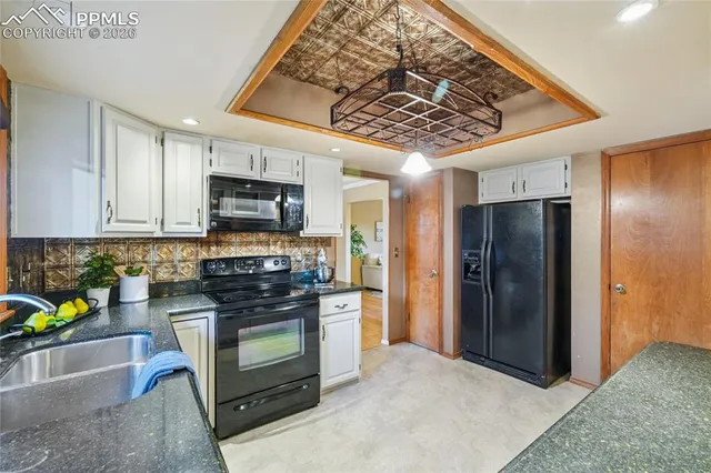 $720,000 | 5368 Cliff Point Circle West, Colorado Springs, CO 80919