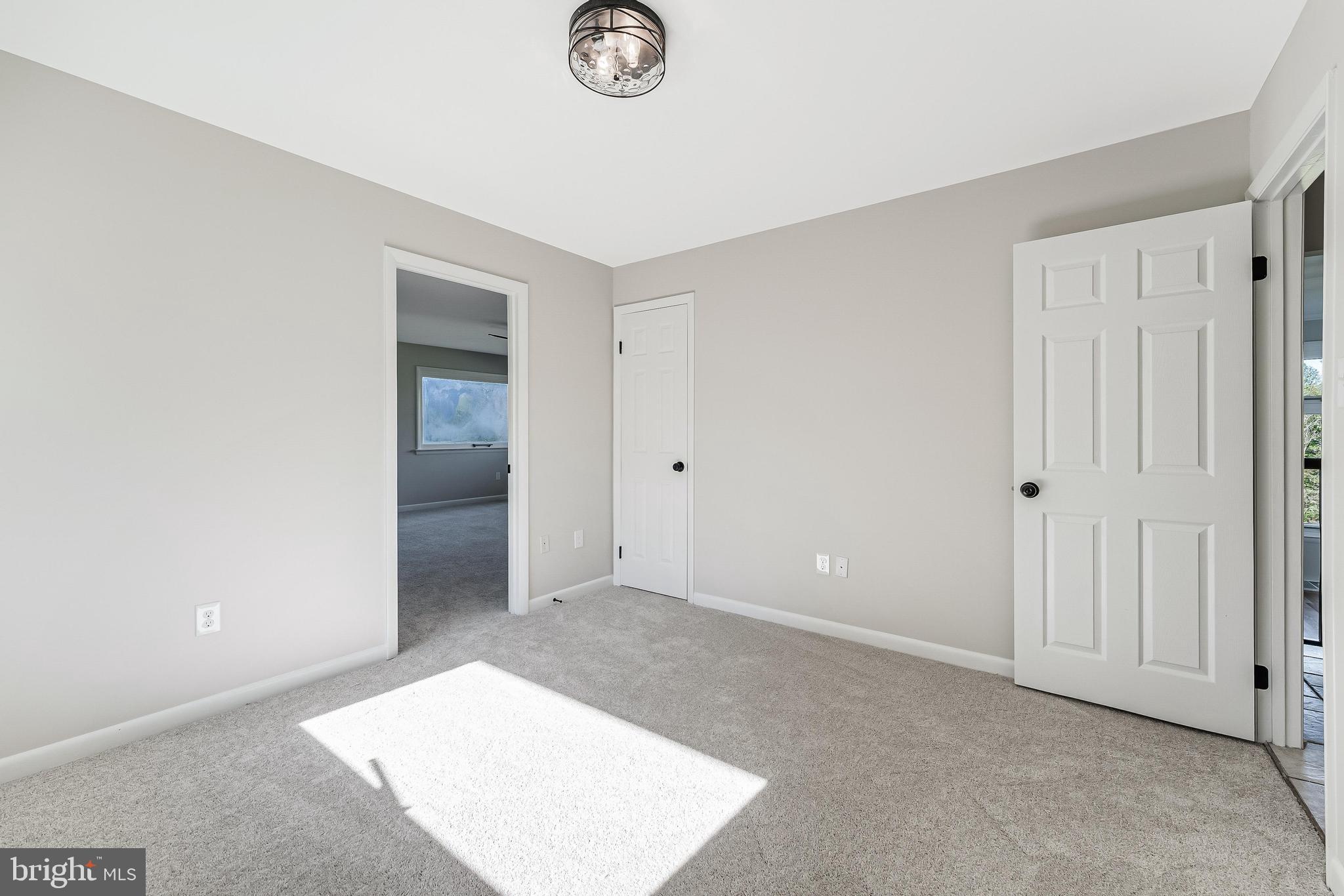6891 Wilson Road Marshall, VA 20115 - Photo 66 of 118 Bright and airy versatile space.