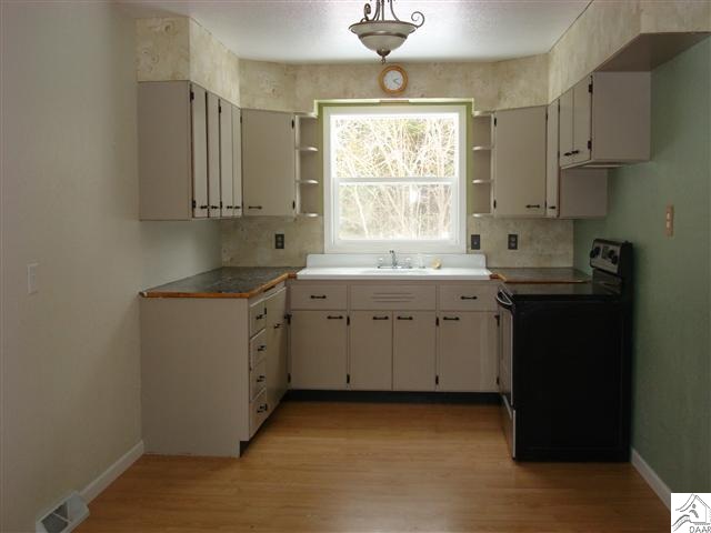 7595 Arkola Road Cotton, MN 55724 - Photo 3 of 14 Kitchen