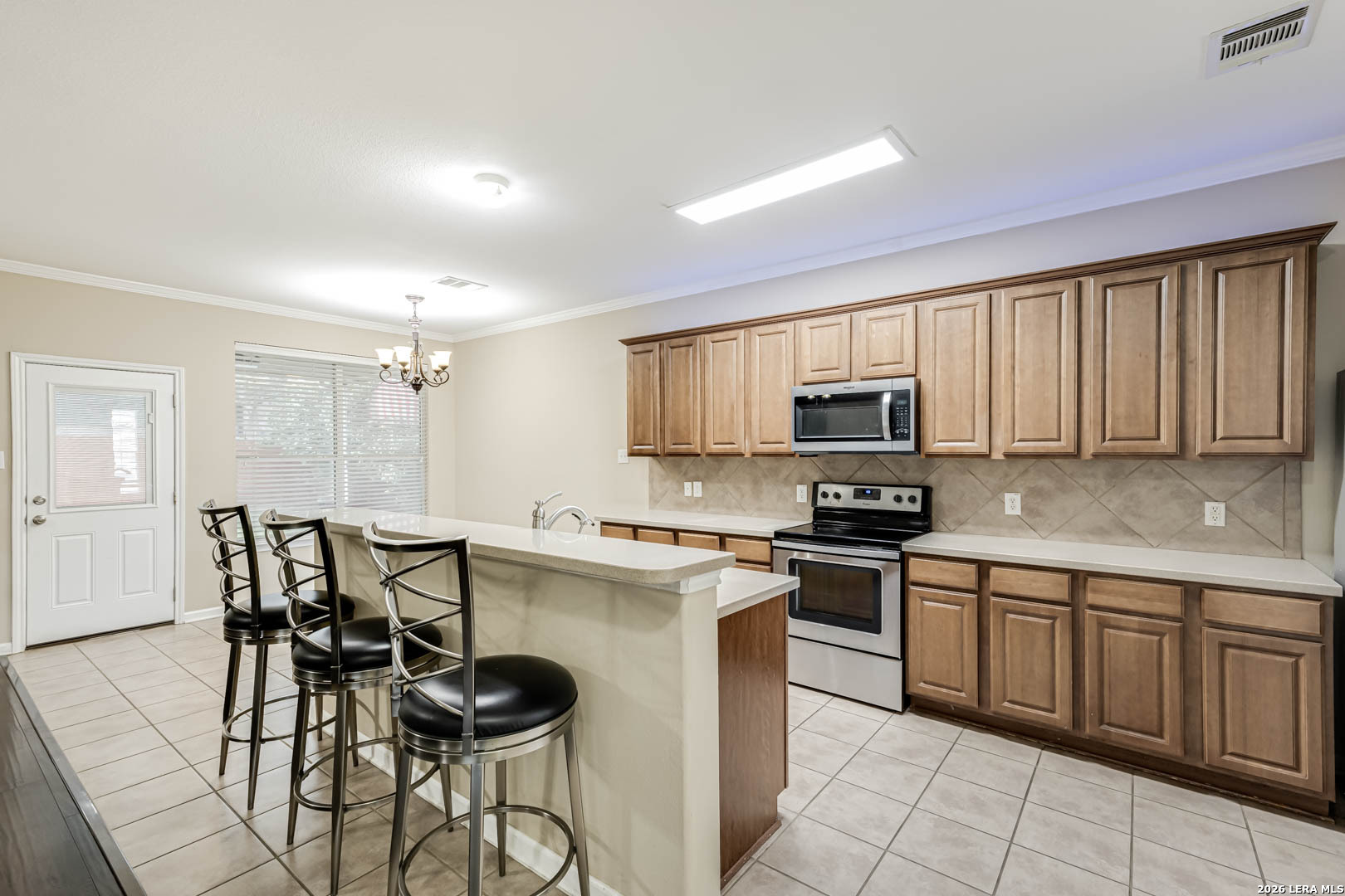 815 Point Valley San Antonio, TX 78253 - Photo 11 of 32