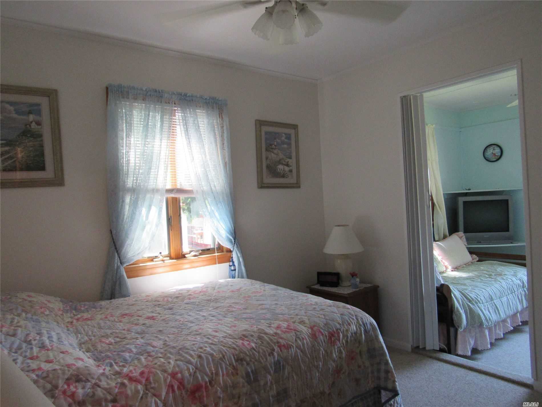 873 Sound Shore Road Riverhead, NY 11901 - Photo 14 of 18 Gallery Image 14