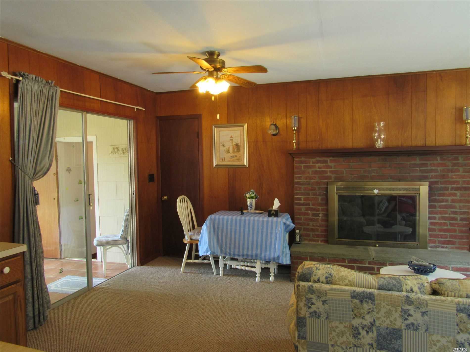 873 Sound Shore Road Riverhead, NY 11901 - Photo 8 of 18 Gallery Image 8