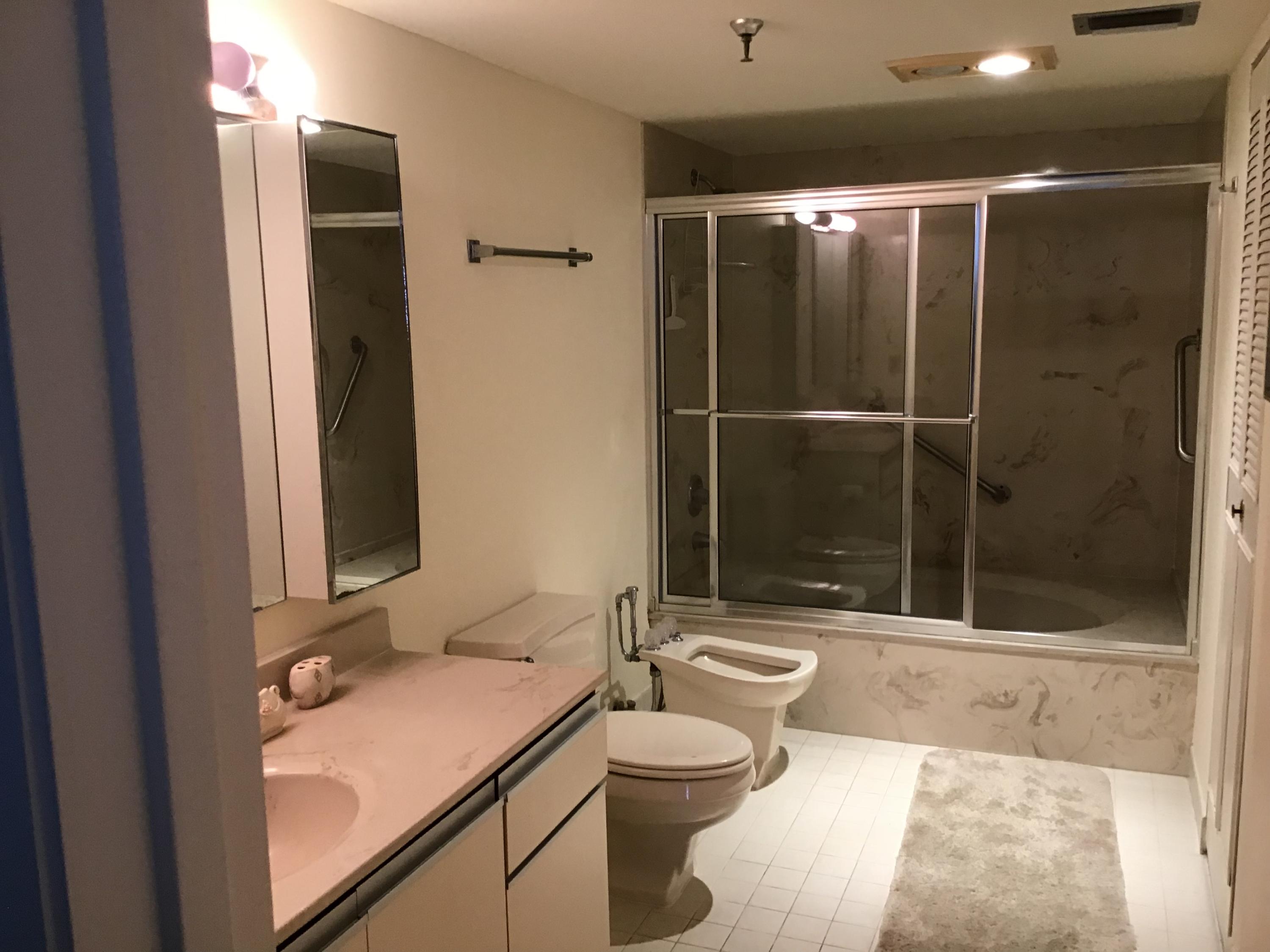5260 Northwest 2nd Avenue, Unit PH502 Boca Raton, FL 33487 - Photo 25 of 31 AABAFE06-CC14-4501-AA2D-4F8582BA78A2