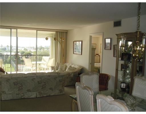 5260 Northwest 2nd Avenue, Unit PH502 Boca Raton, FL 33487 - Photo 8 of 31 20130320085517673628000000-o