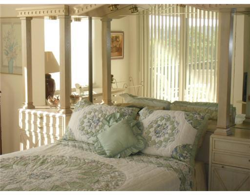 5260 Northwest 2nd Avenue, Unit PH502 Boca Raton, FL 33487 - Photo 10 of 31 20130320085519111524000000-o