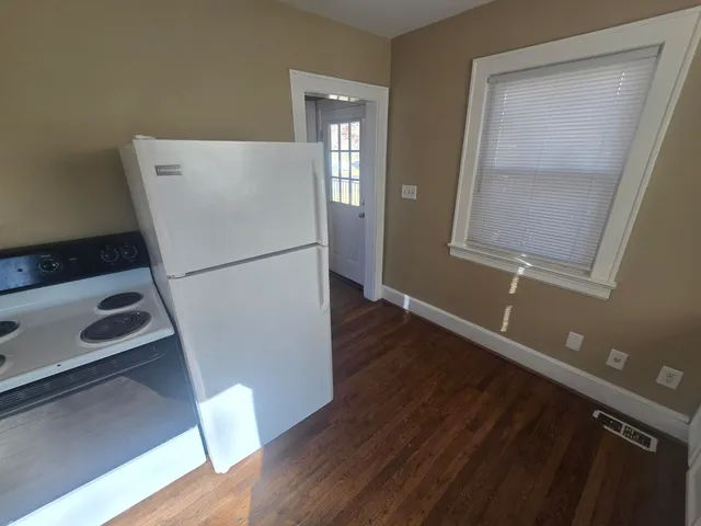 $1,300 | 5247 Eden Avenue, Roanoke, VA 24018