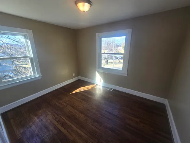 $1,300 | 5247 Eden Avenue, Roanoke, VA 24018