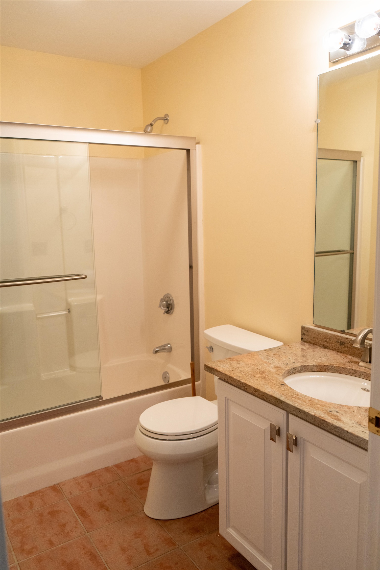 27 Reed Drive, Unit 27 Bedford, NH 03110 - Photo 12 of 24