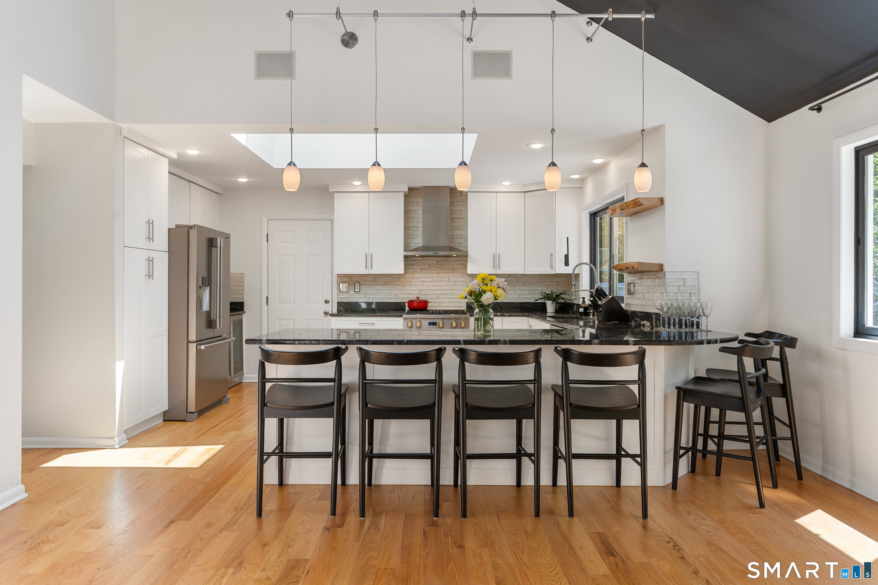 84 Sawmill Road Branford, CT 06405 - Photo 9 of 40