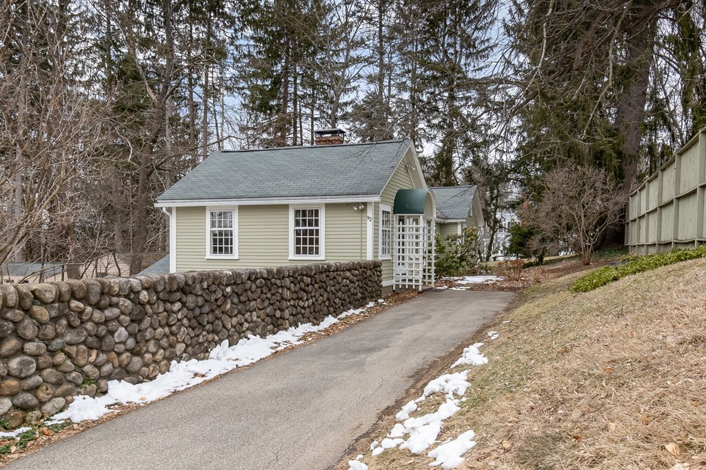 92 Farmers Row Groton, MA 01450 - Photo 2 of 30