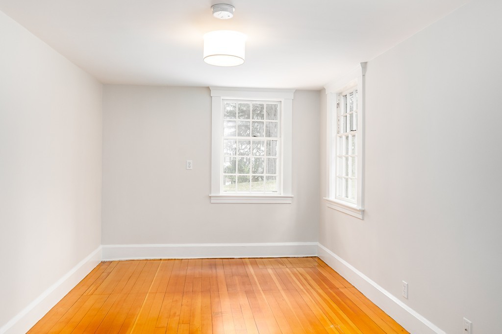 92 Farmers Row Groton, MA 01450 - Photo 28 of 30