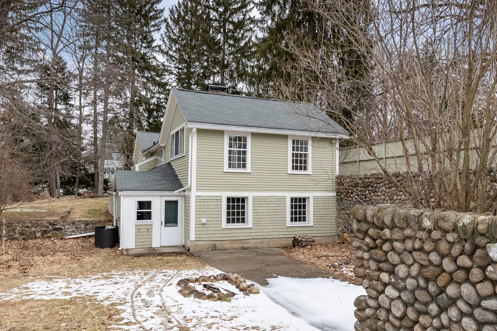 92 Farmers Row Groton, MA 01450 - Photo 3 of 30