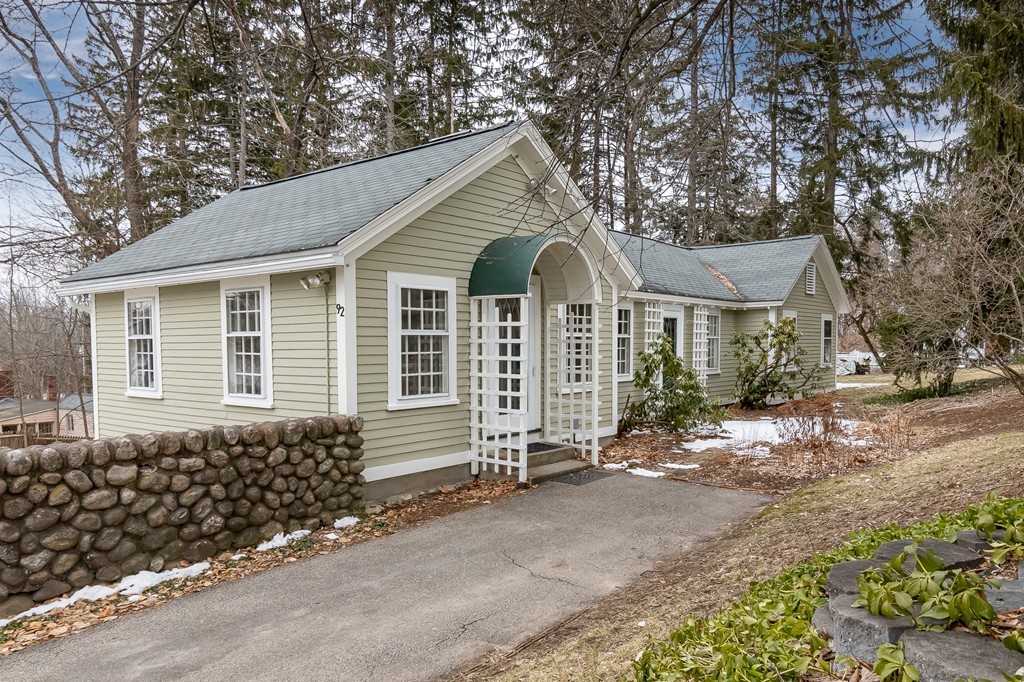 92 Farmers Row Groton, MA 01450 - Photo 5 of 30