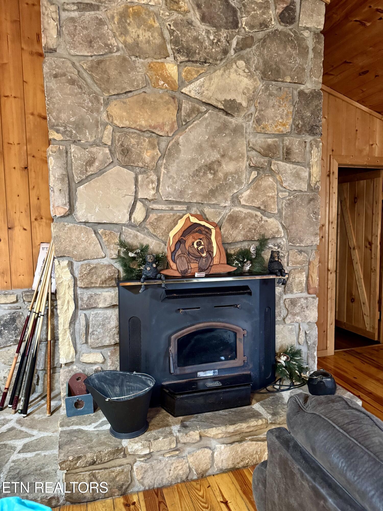 2950 Grassy Branch Loop Sevierville, TN 37876 - Photo 5 of 31 IMG_3015