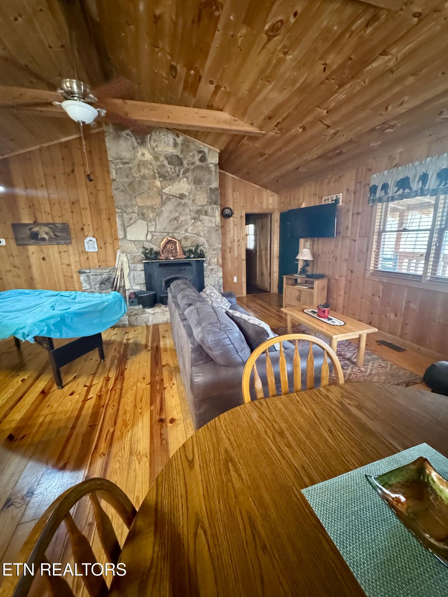 2950 Grassy Branch Loop Sevierville, TN 37876 - Photo 6 of 31 IMG_2995