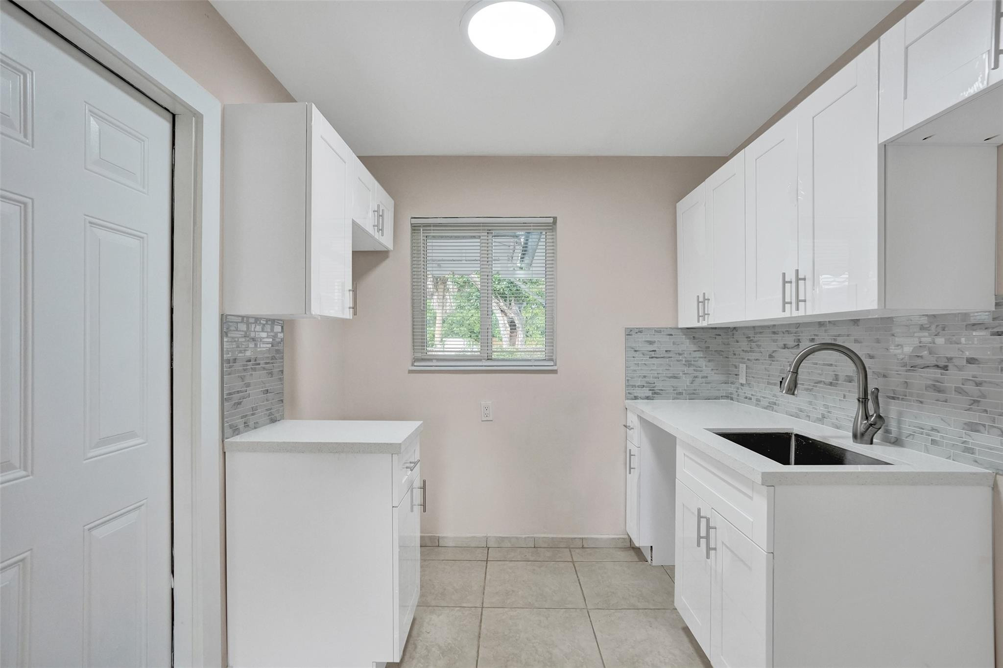 5903 McKinley Street Hollywood, FL 33021 - Photo 11 of 41 Photo 11