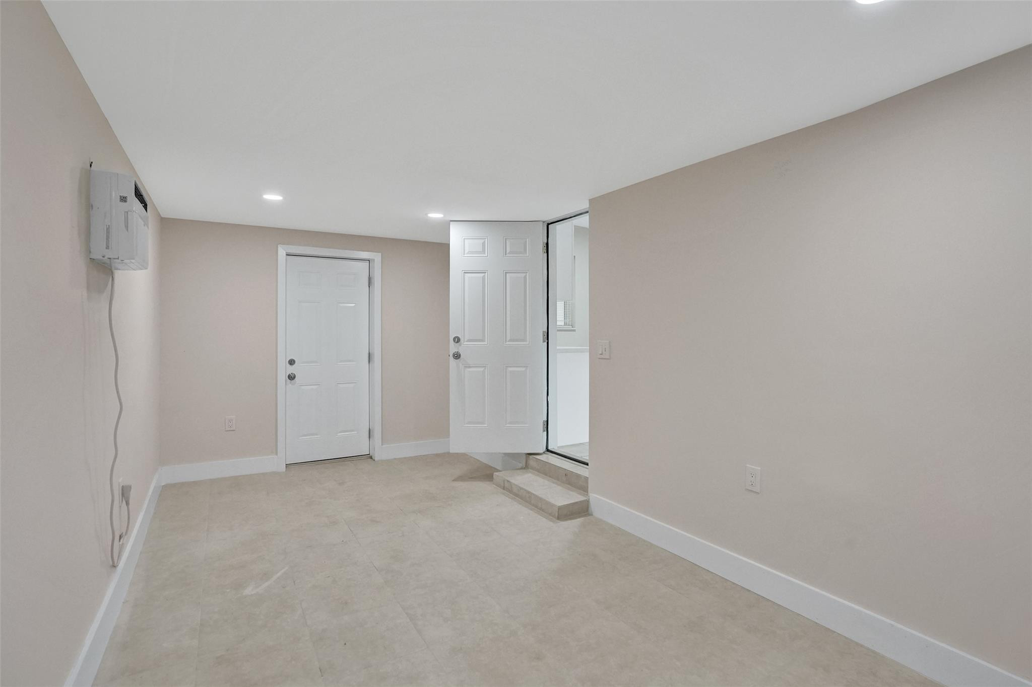 5903 McKinley Street Hollywood, FL 33021 - Photo 16 of 41 Photo 16