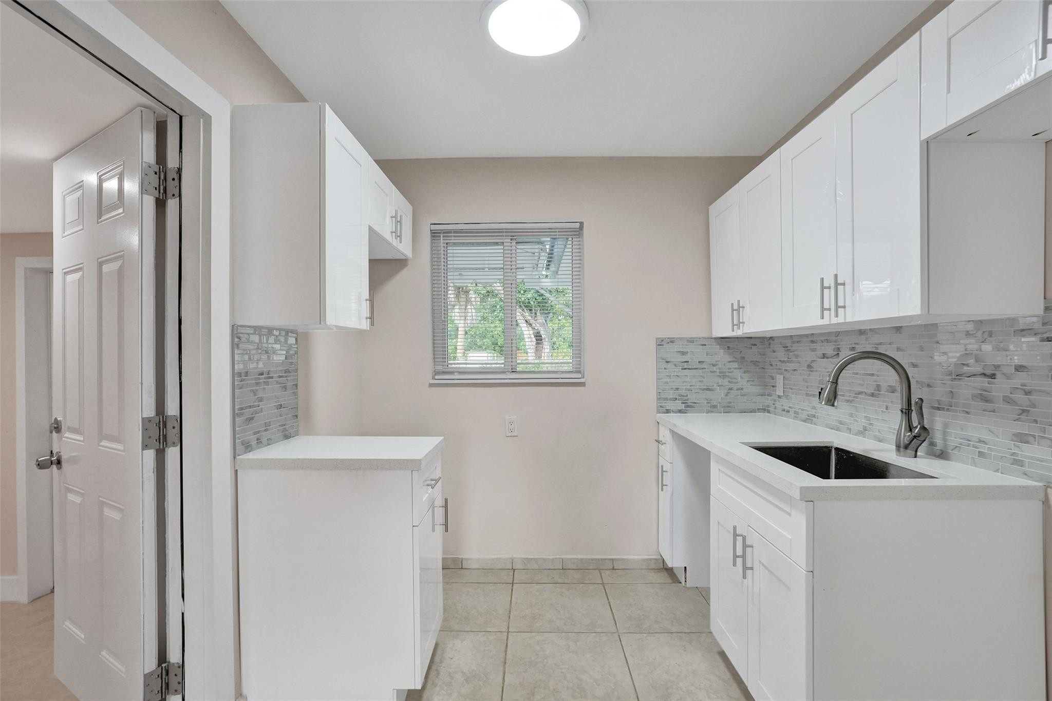 5903 McKinley Street Hollywood, FL 33021 - Photo 10 of 41 Photo 10