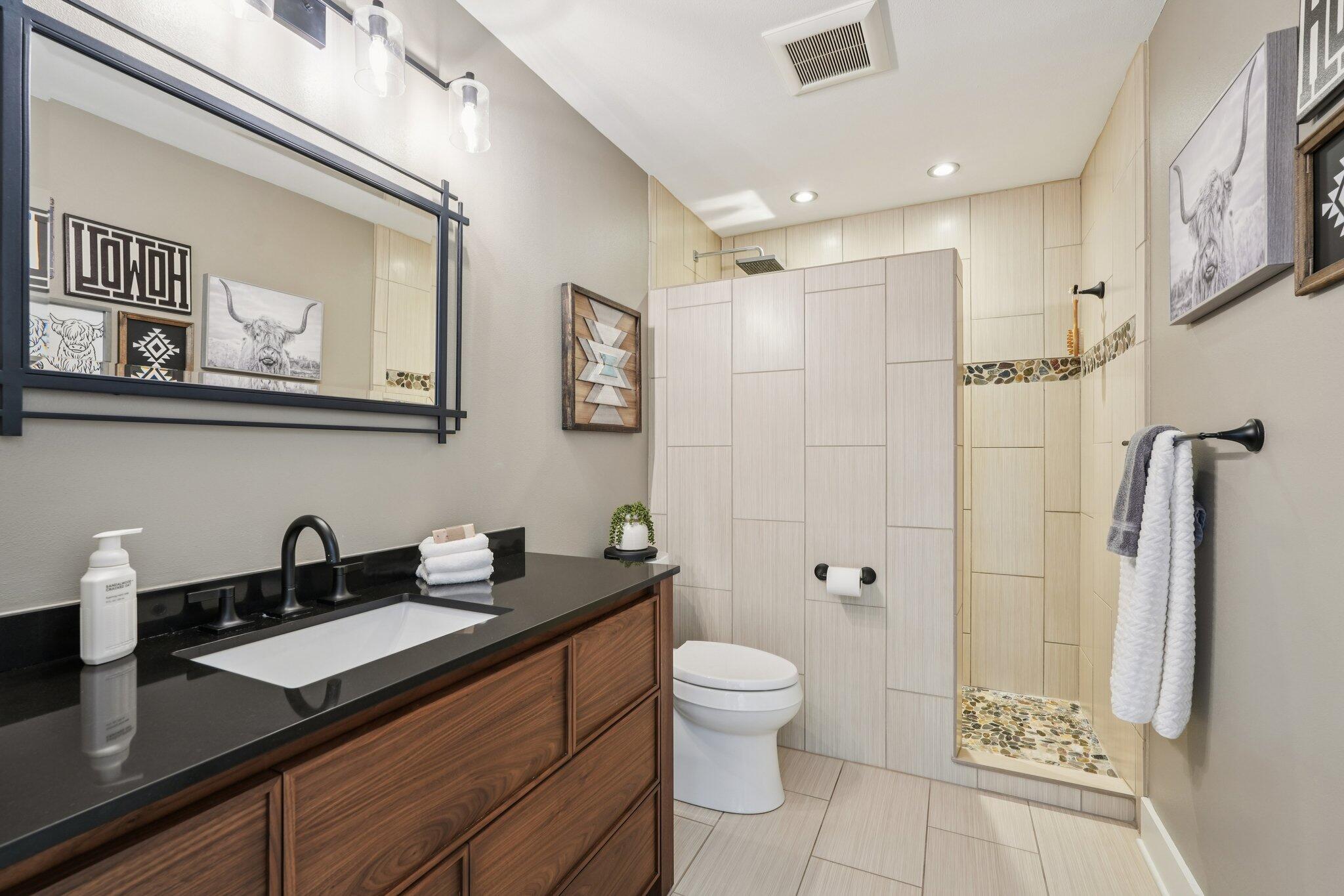 W331N3460 Maplewood Road Nashotah, WI 53058 - Photo 45 of 78 Remodeled main bath