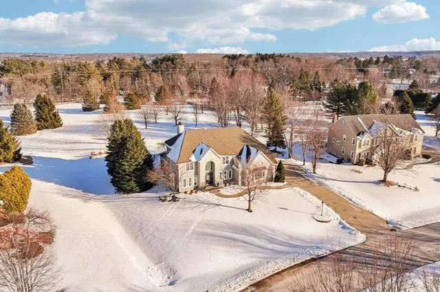 $1,165,000 | W331N3460 Maplewood Road, Nashotah, WI 53058