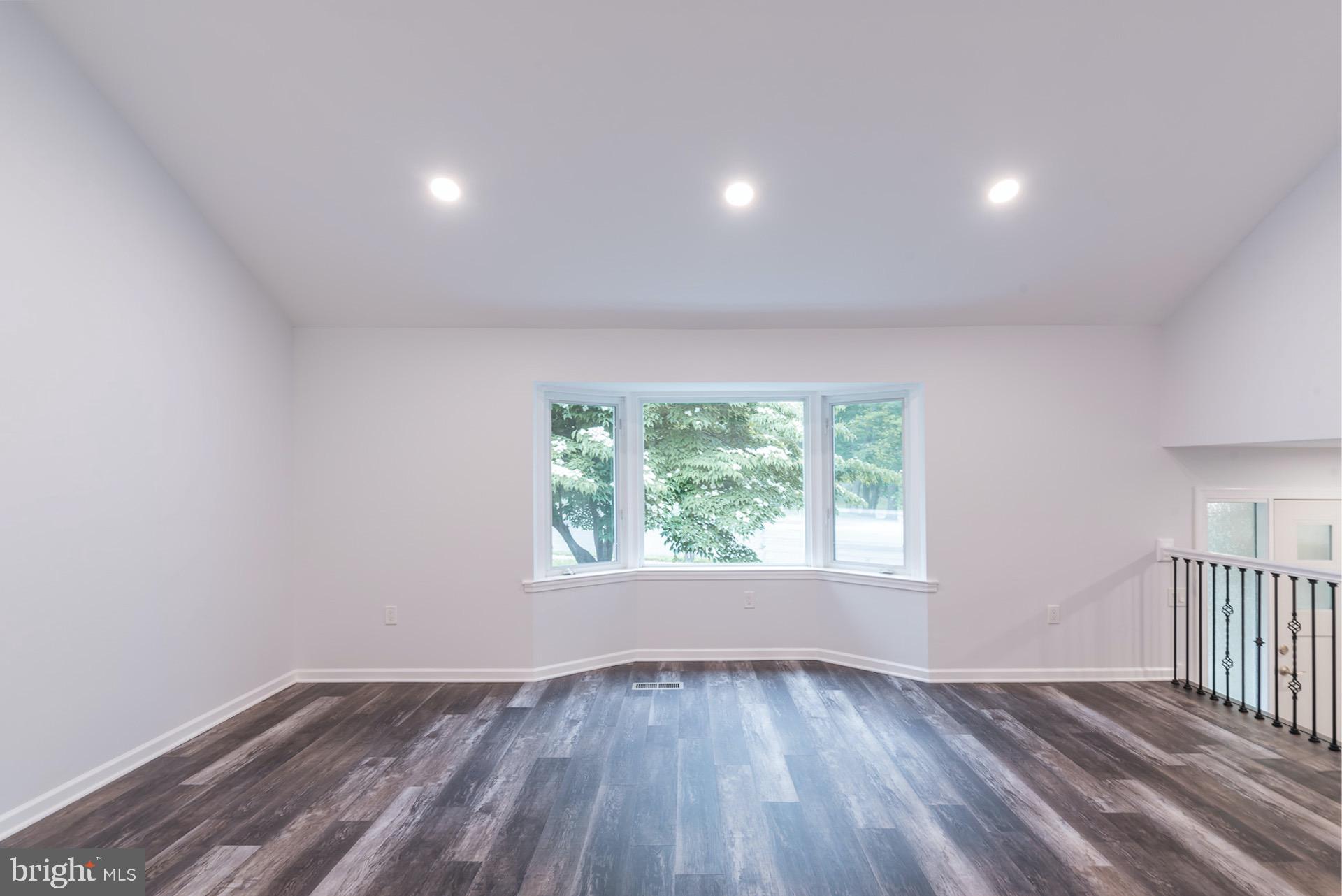 639 Welsh Road Philadelphia, PA 19115 - Photo 12 of 49 Den - Level 1