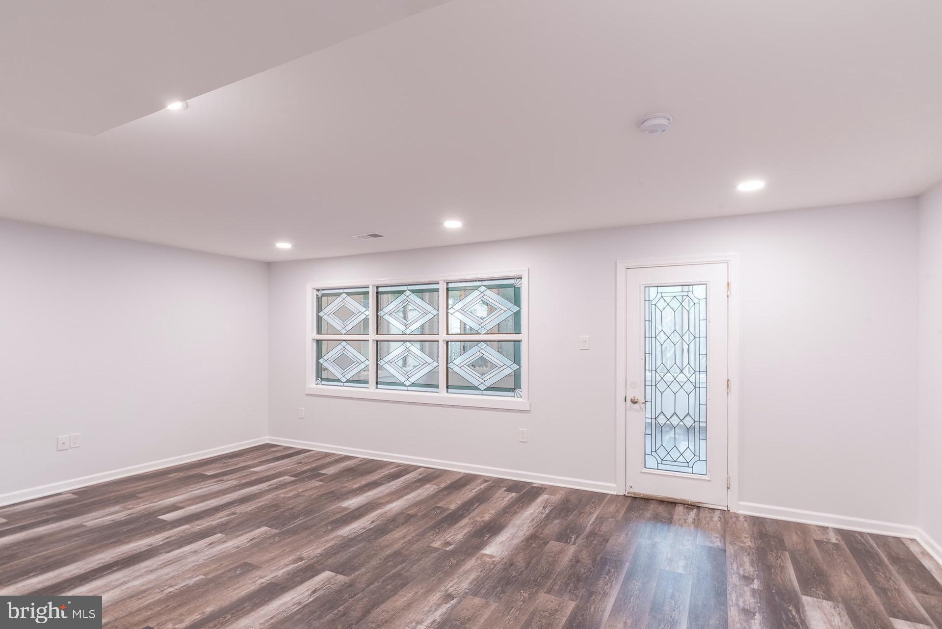 639 Welsh Road Philadelphia, PA 19115 - Photo 20 of 49 Family Room - Level 1