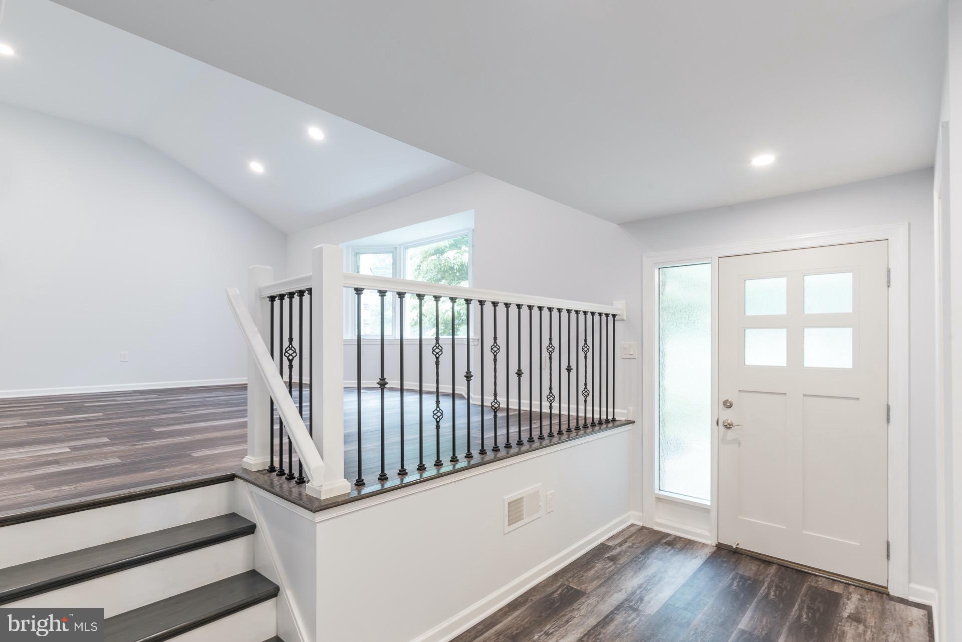 639 Welsh Road Philadelphia, PA 19115 - Photo 26 of 49 Entrance