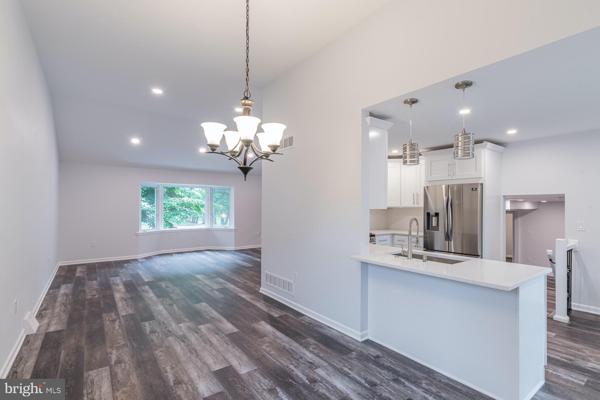 639 Welsh Road Philadelphia, PA 19115 - Photo 9 of 49 Dining Room - Level 1