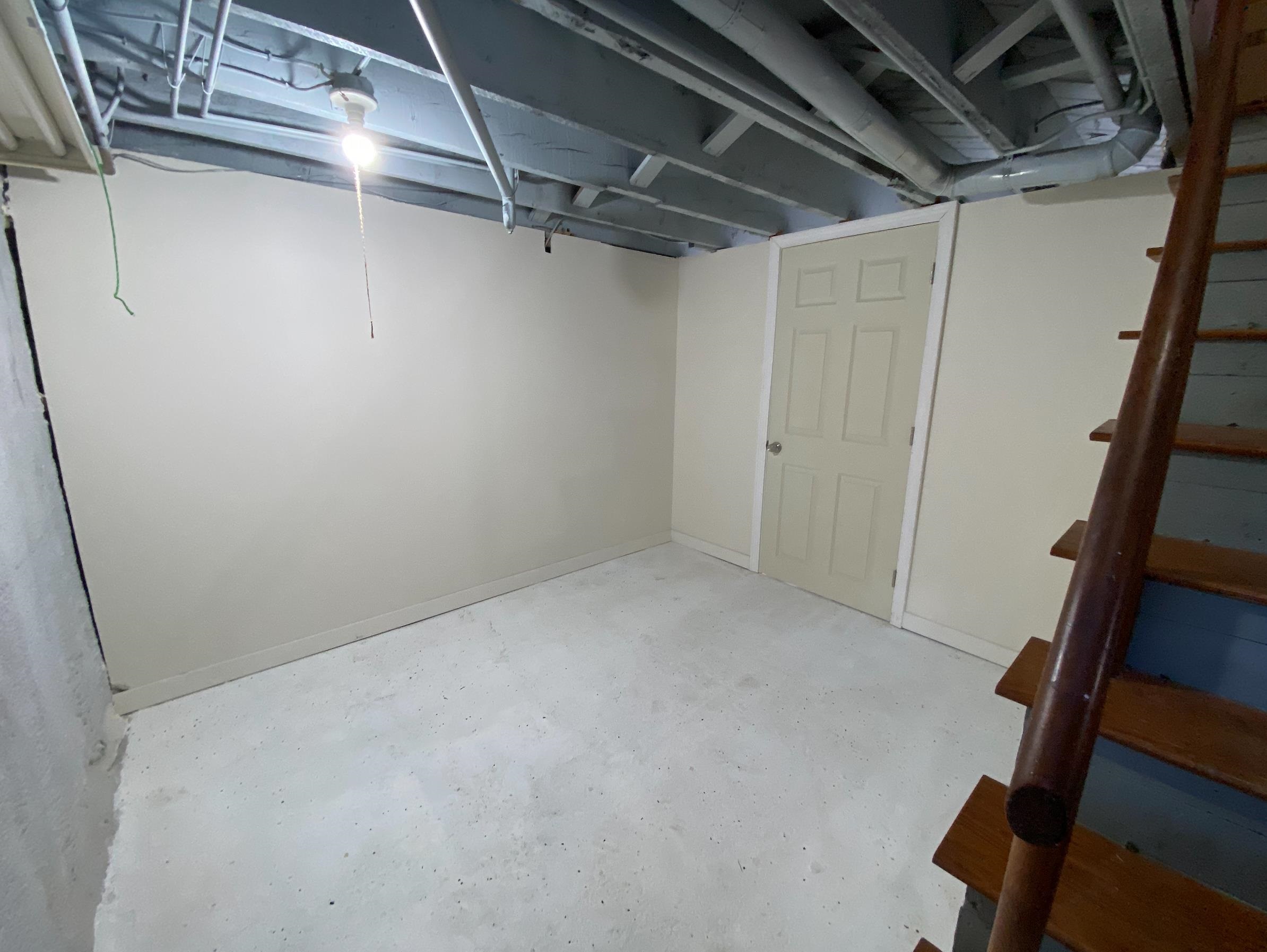 3 Hale Spring Road Plaistow, NH 03865 - Photo 11 of 23 Gallery Image 11