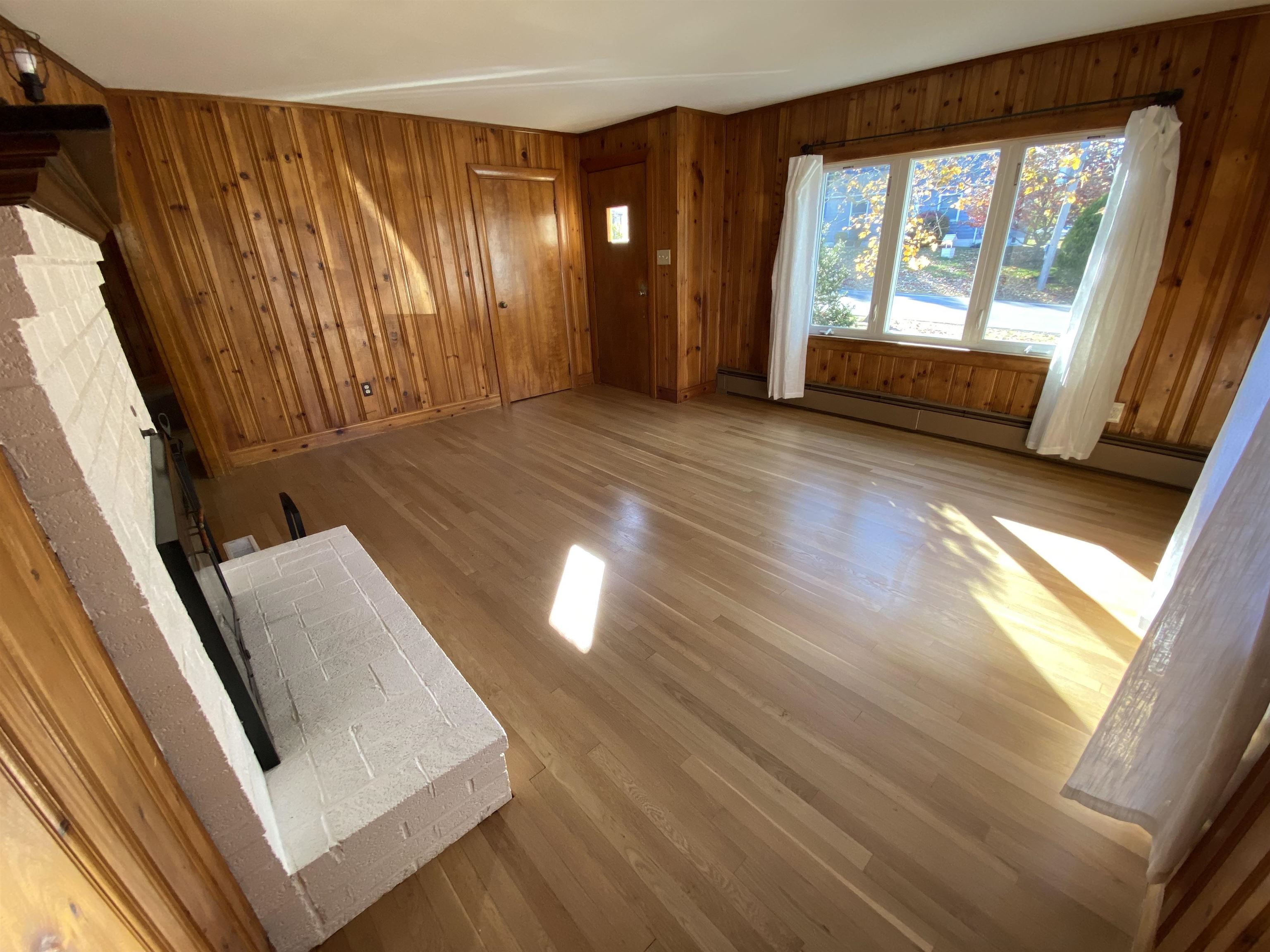 3 Hale Spring Road Plaistow, NH 03865 - Photo 3 of 23 Gallery Image 3
