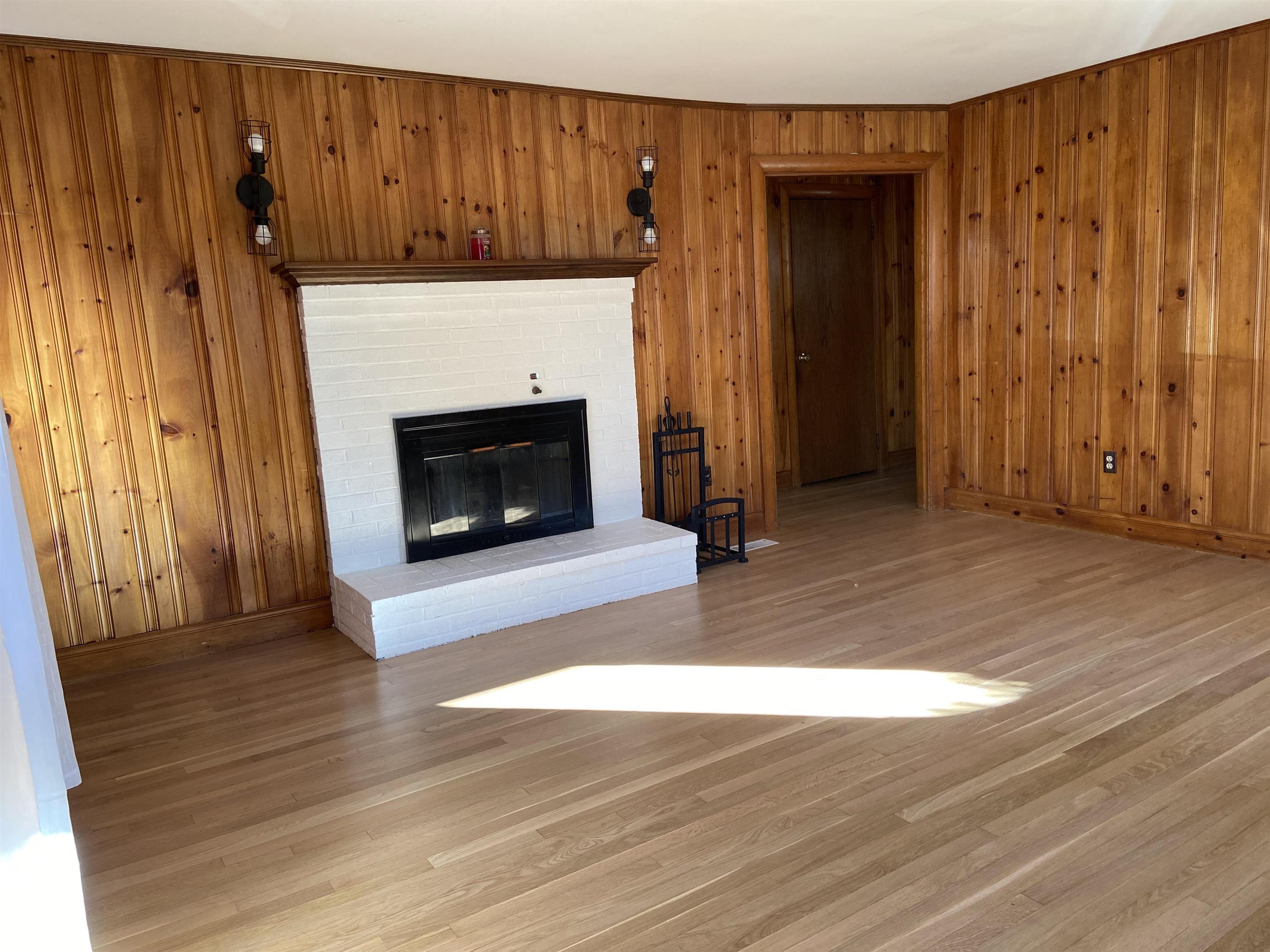 3 Hale Spring Road Plaistow, NH 03865 - Photo 4 of 23 Gallery Image 4