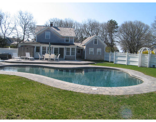 8 Satucket Road Harwich, MA 02646 - Photo 2 of 13 Gallery Image 2