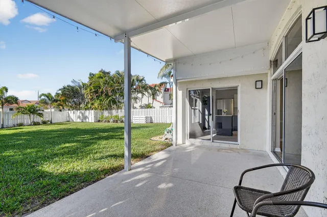 $425,000 | 7279 Burgess Drive, Lake Worth, FL 33467