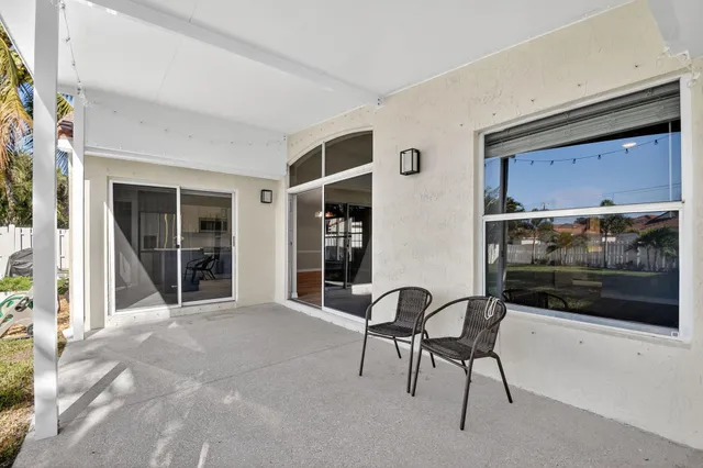 $425,000 | 7279 Burgess Drive, Lake Worth, FL 33467