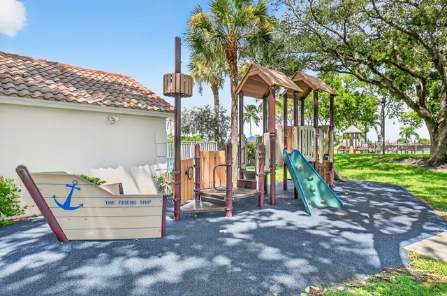 $425,000 | 7279 Burgess Drive, Lake Worth, FL 33467