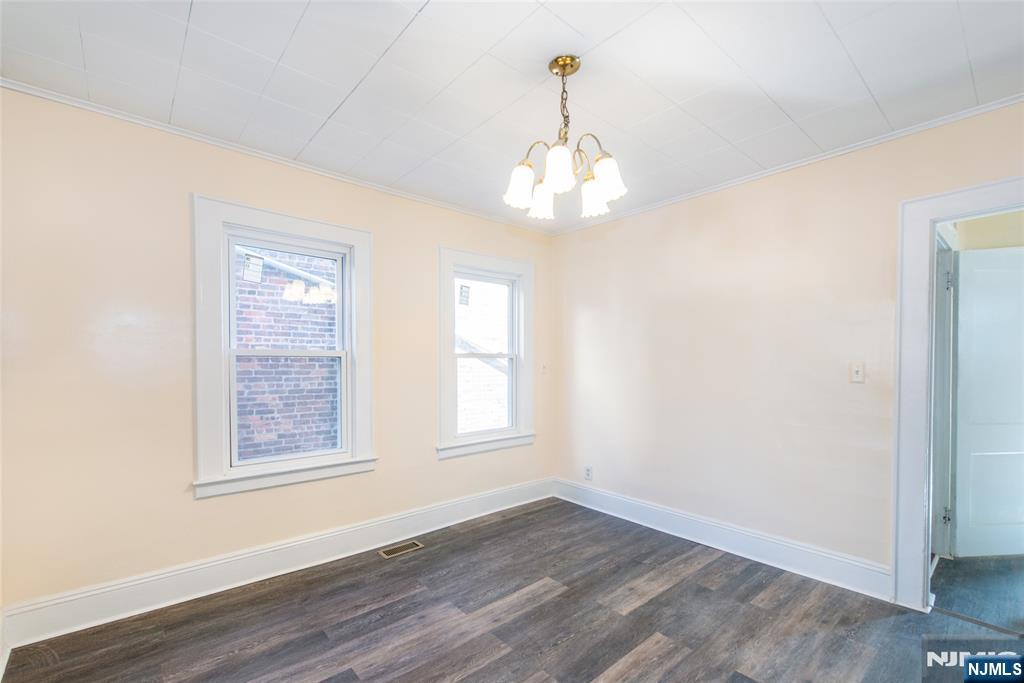 479 Centre Street Nutley, NJ 07110 - Photo 18 of 50