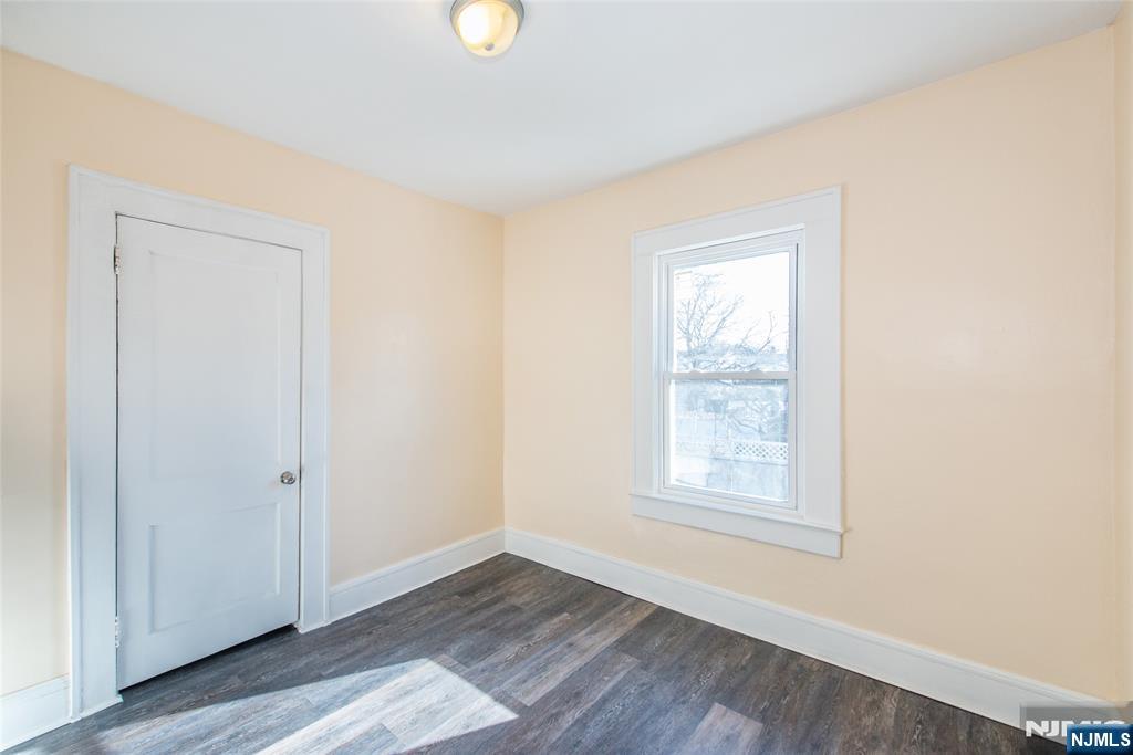 479 Centre Street Nutley, NJ 07110 - Photo 23 of 50